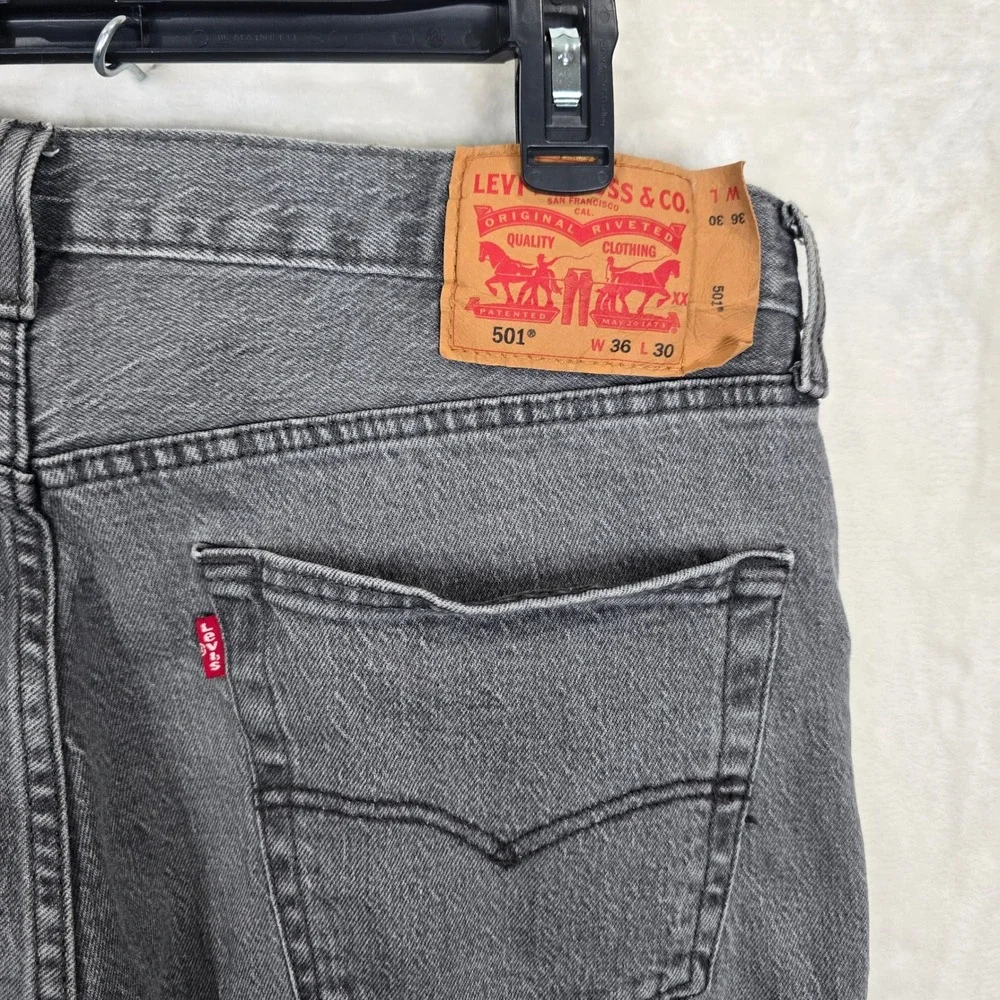 Levis 501 Original Fit Mens Grey Straight Leg Button Fly Jeans Sz W36 L30 36×30